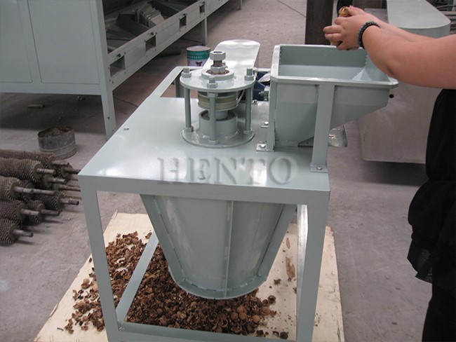 Pecan Husking Machine Pecan Husking Machine