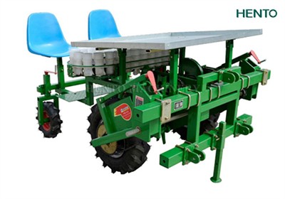 Introduction of pull-type automatic transplanting machine