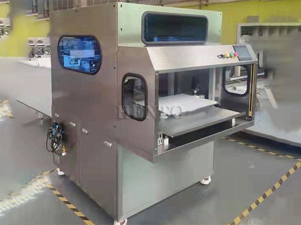 Ultrasonic Cake Cutter1 Ultrasonic Cake Cutter1