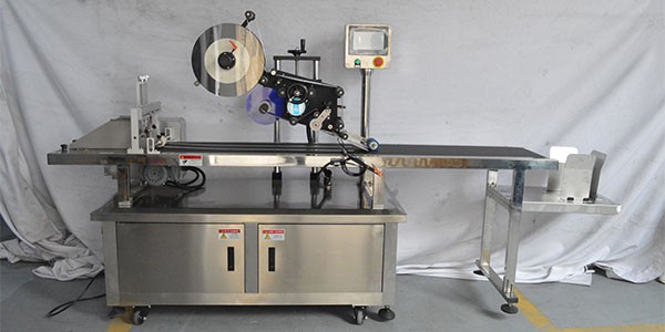Bottle Labeling Machine1