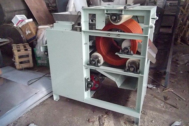 Broad Bean Opening Machine 1 Broad Bean Opening Machine 1