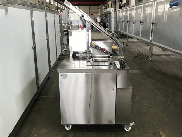 Sandwiching Biscuit Making Machine