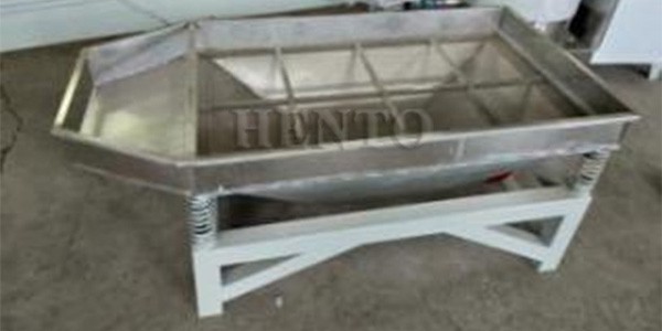 Almond Shelling Machine