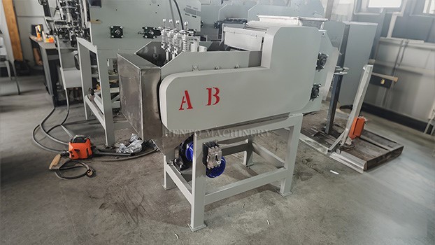Automatic Nut Shelling Machine