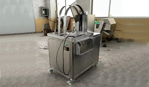 Coconut Husking Machine Coconut Husking Machine