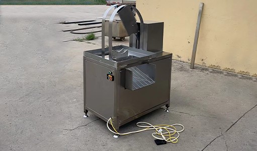 Coconut Water Extracting Machine Coconut Water Extracting Machine