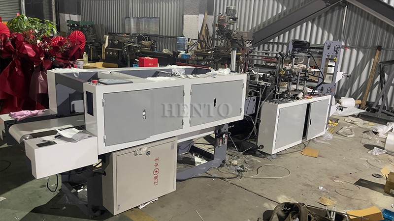 Plastic Gloves Making Machine